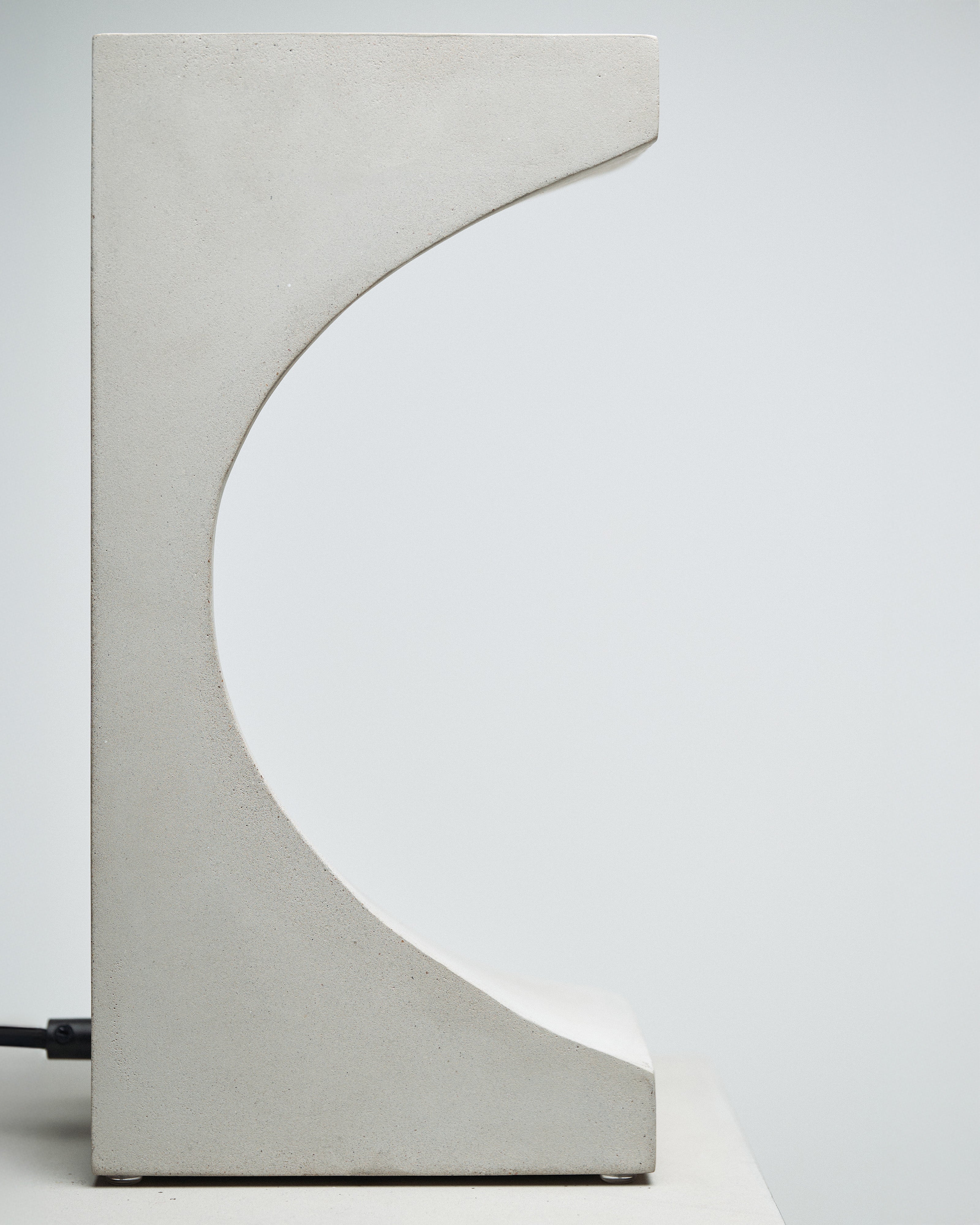 Table lamp concrete Tangent - THAT COOL LIVING
