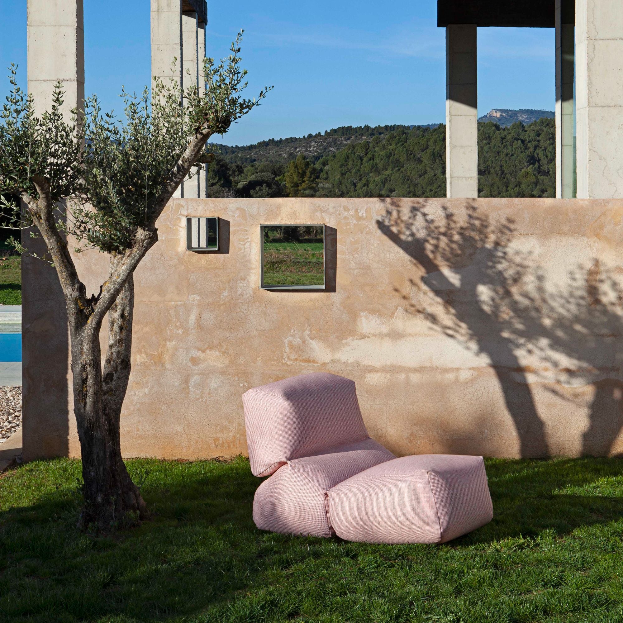 Grapy Outdoor Lounge - THAT COOL LIVING