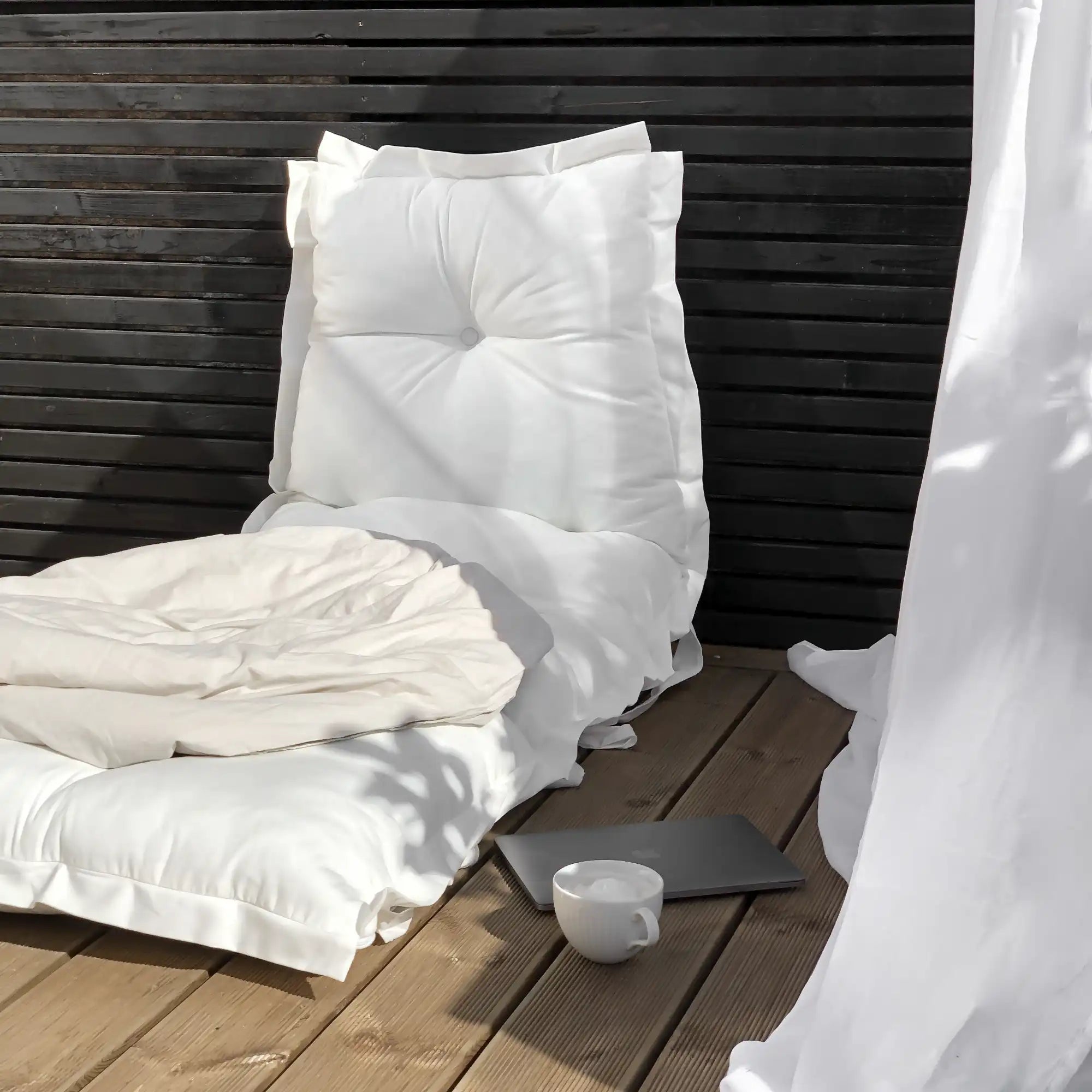 Outdoor Sit and Sleep - THAT COOL LIVING
