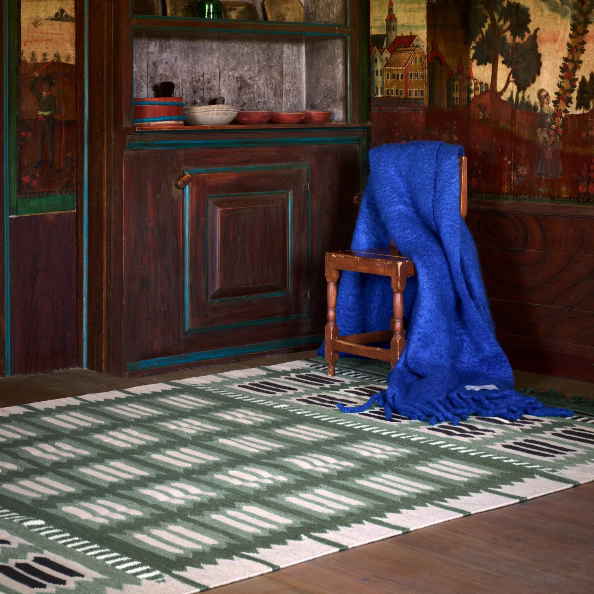 Neutral Color Wool Rug to Complement Any Decor