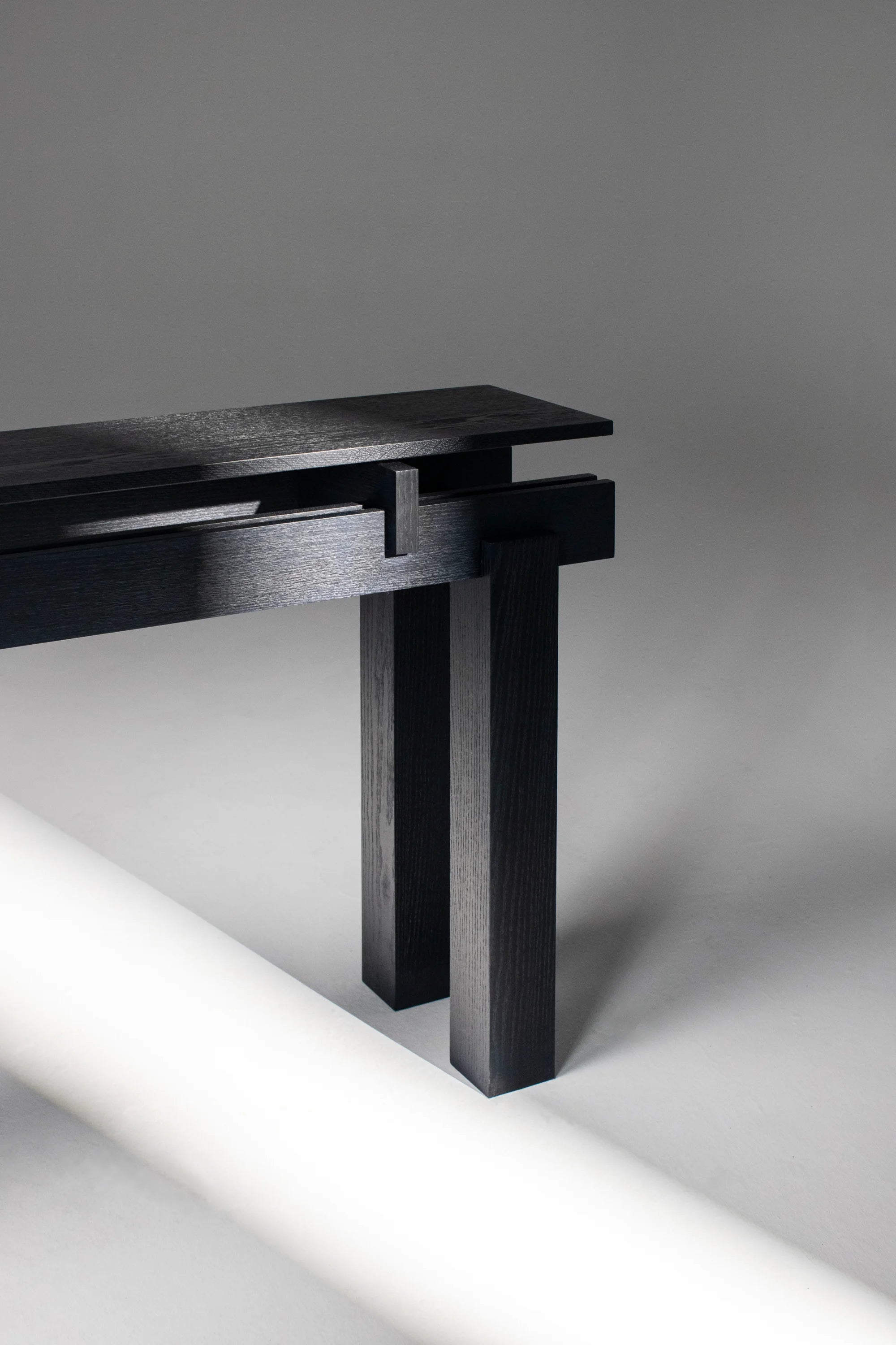 Slit Console - THAT COOL LIVING