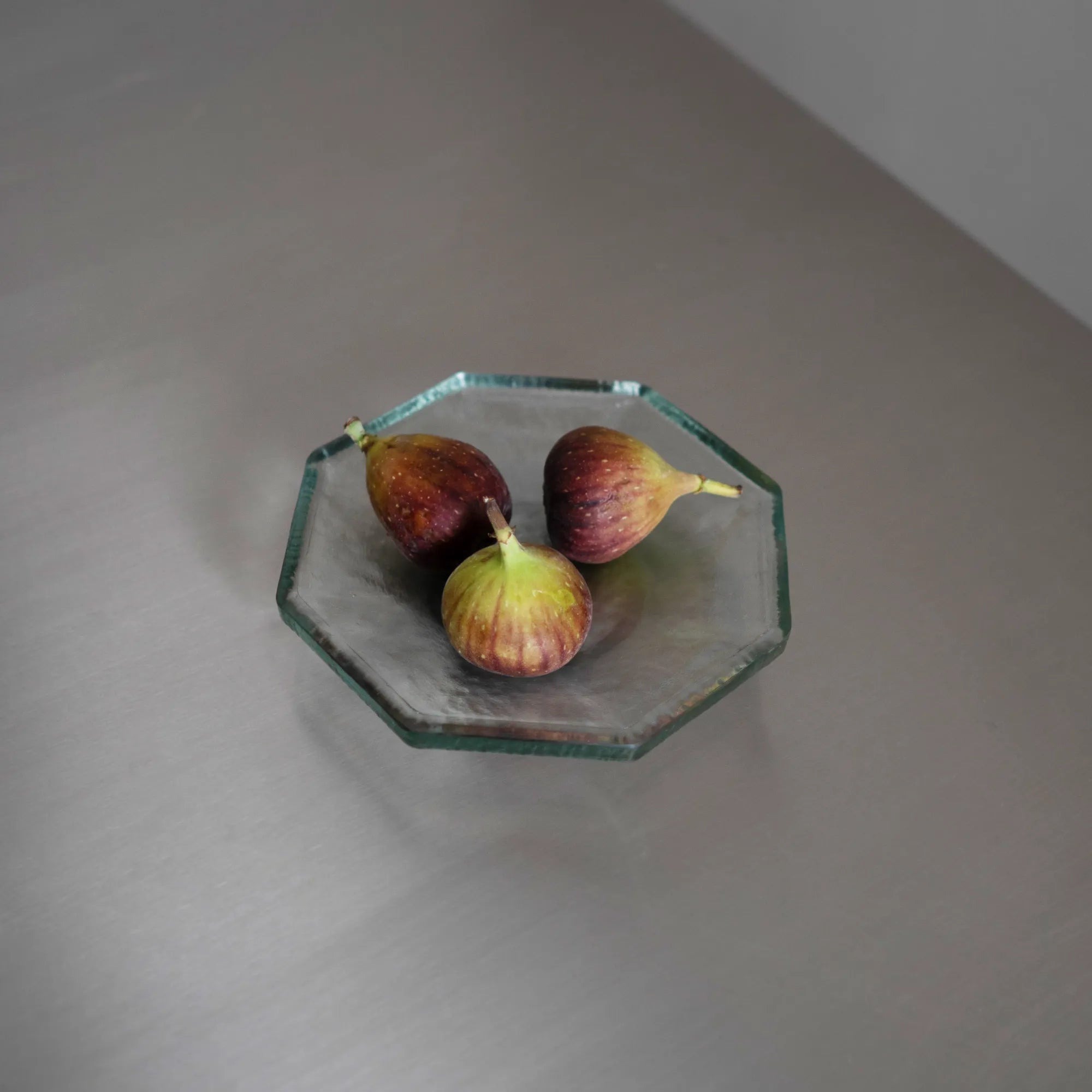 Beautifully crafted Agnes Plates - Set of 4, ideal for special occasions
