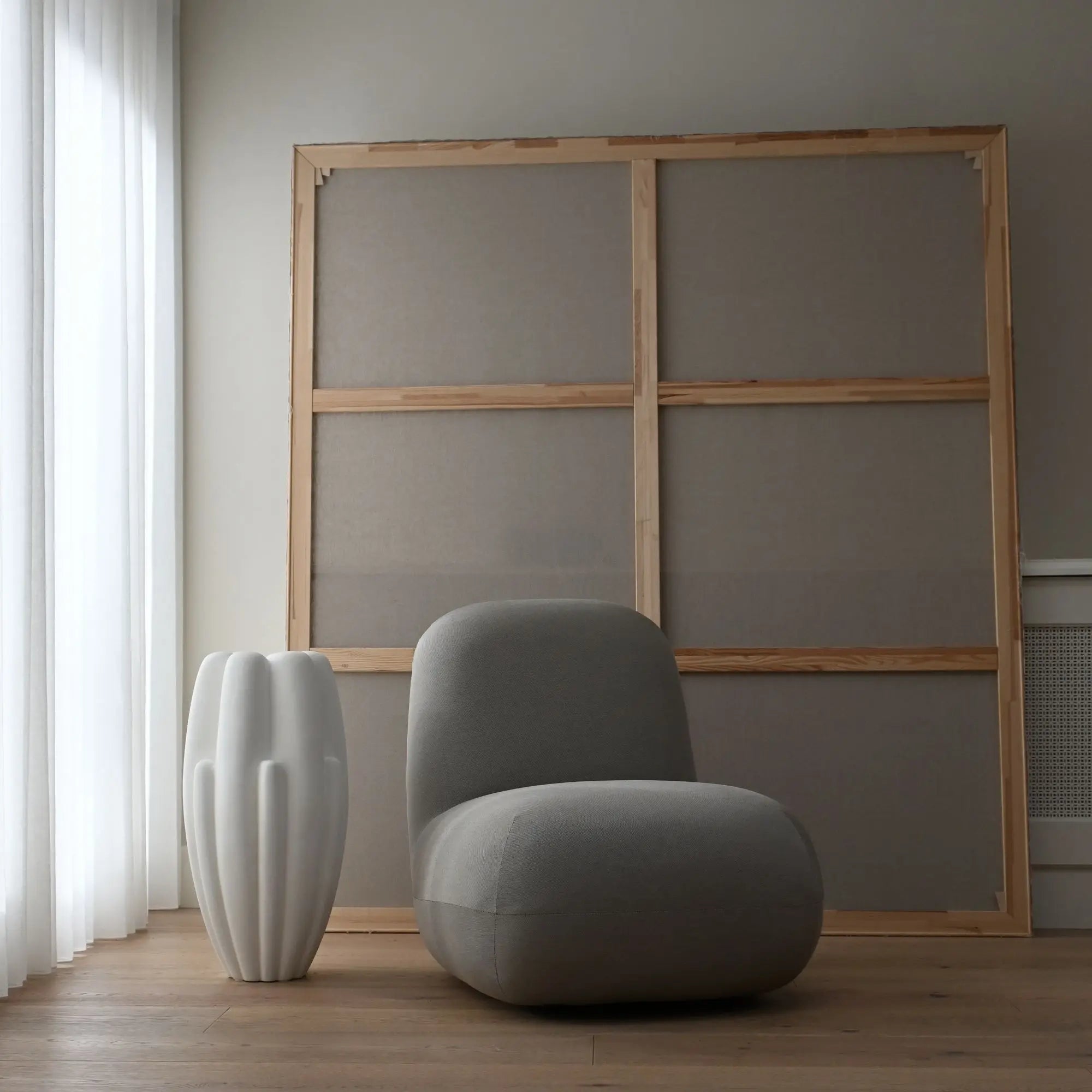 Durable and well-crafted flat toe lounge chair for long-lasting use