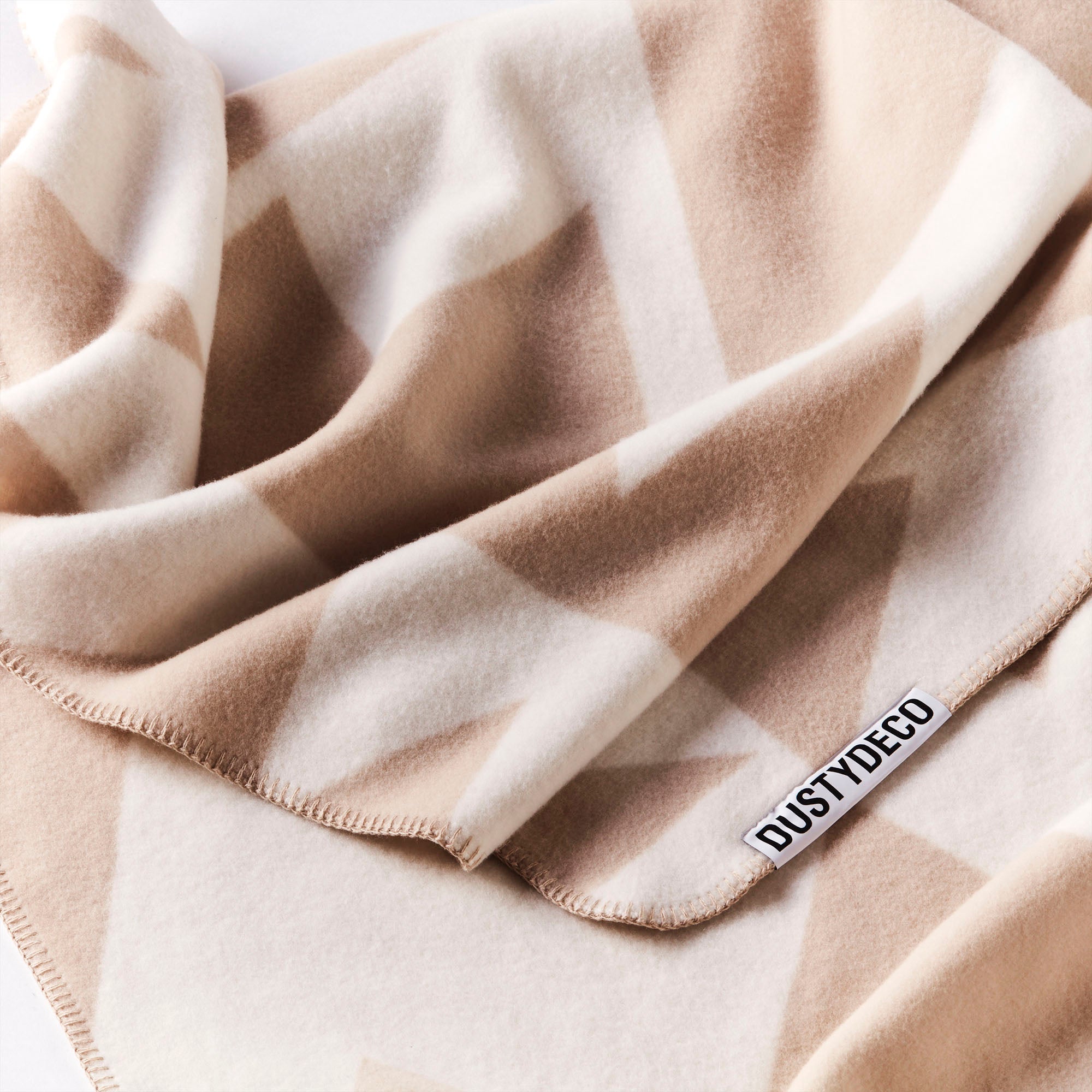 Zig Zag Throw - THAT COOL LIVING