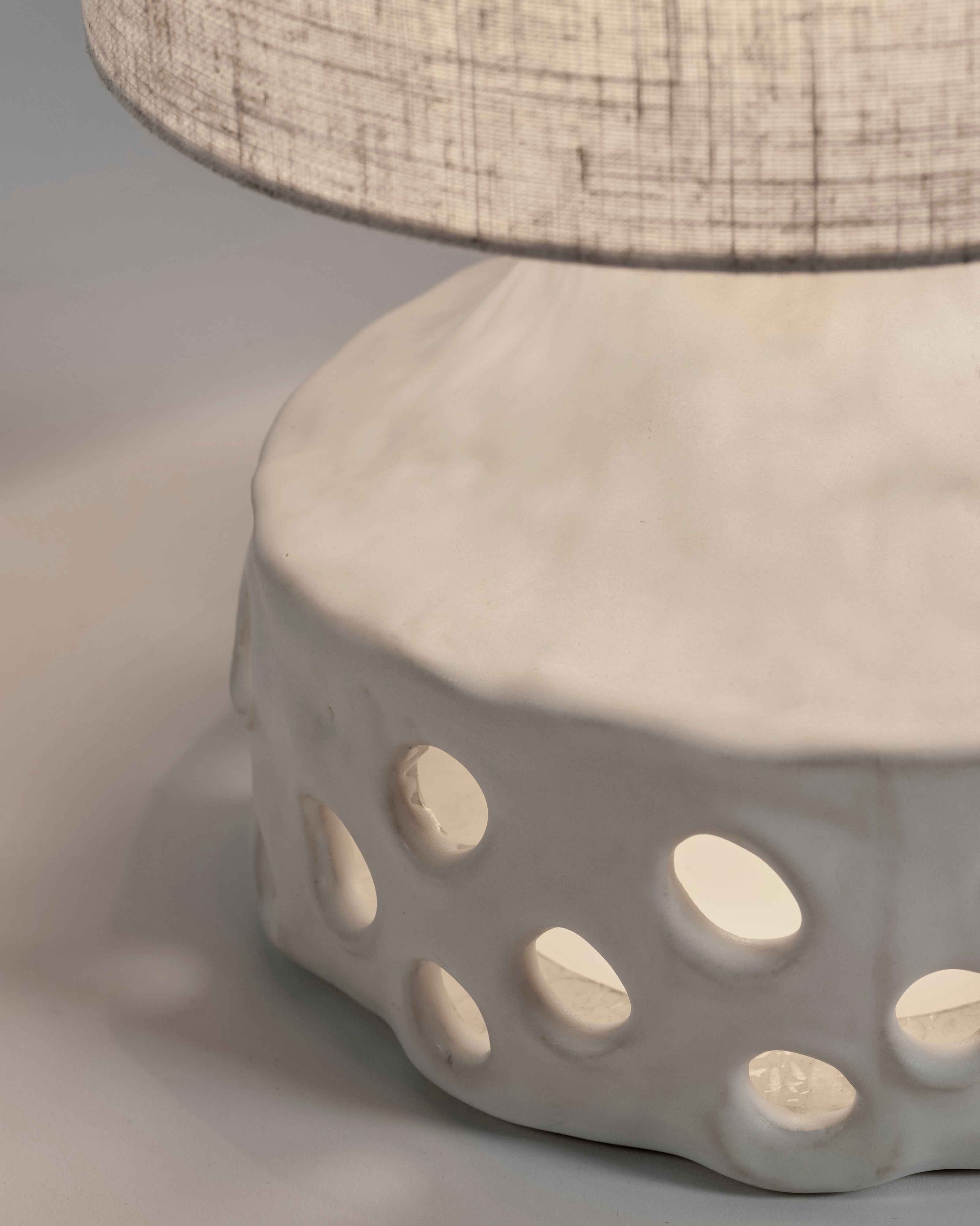Table lamp beige Oya 02 - THAT COOL LIVING