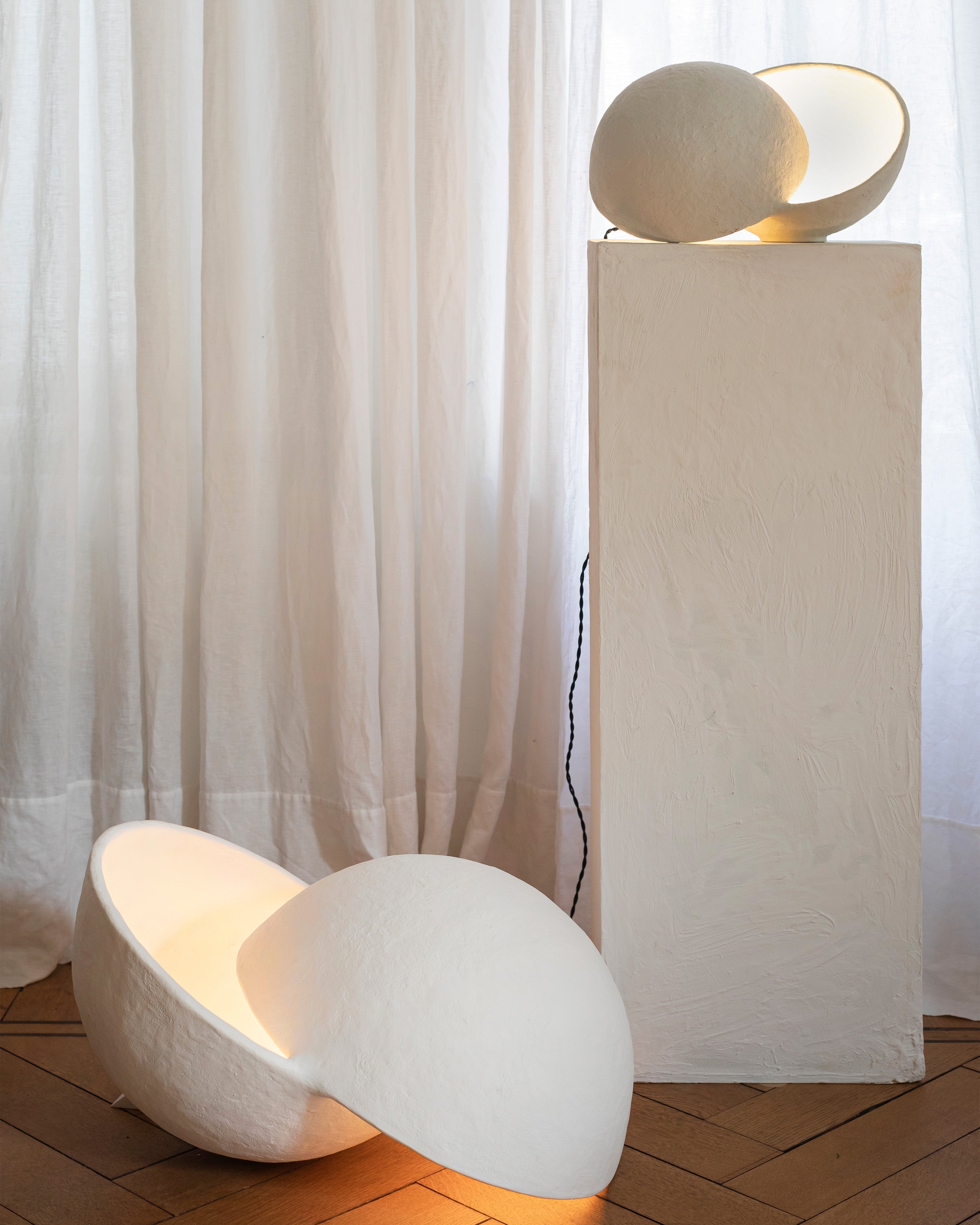 Floor lamp L white paper mache Earth - THAT COOL LIVING