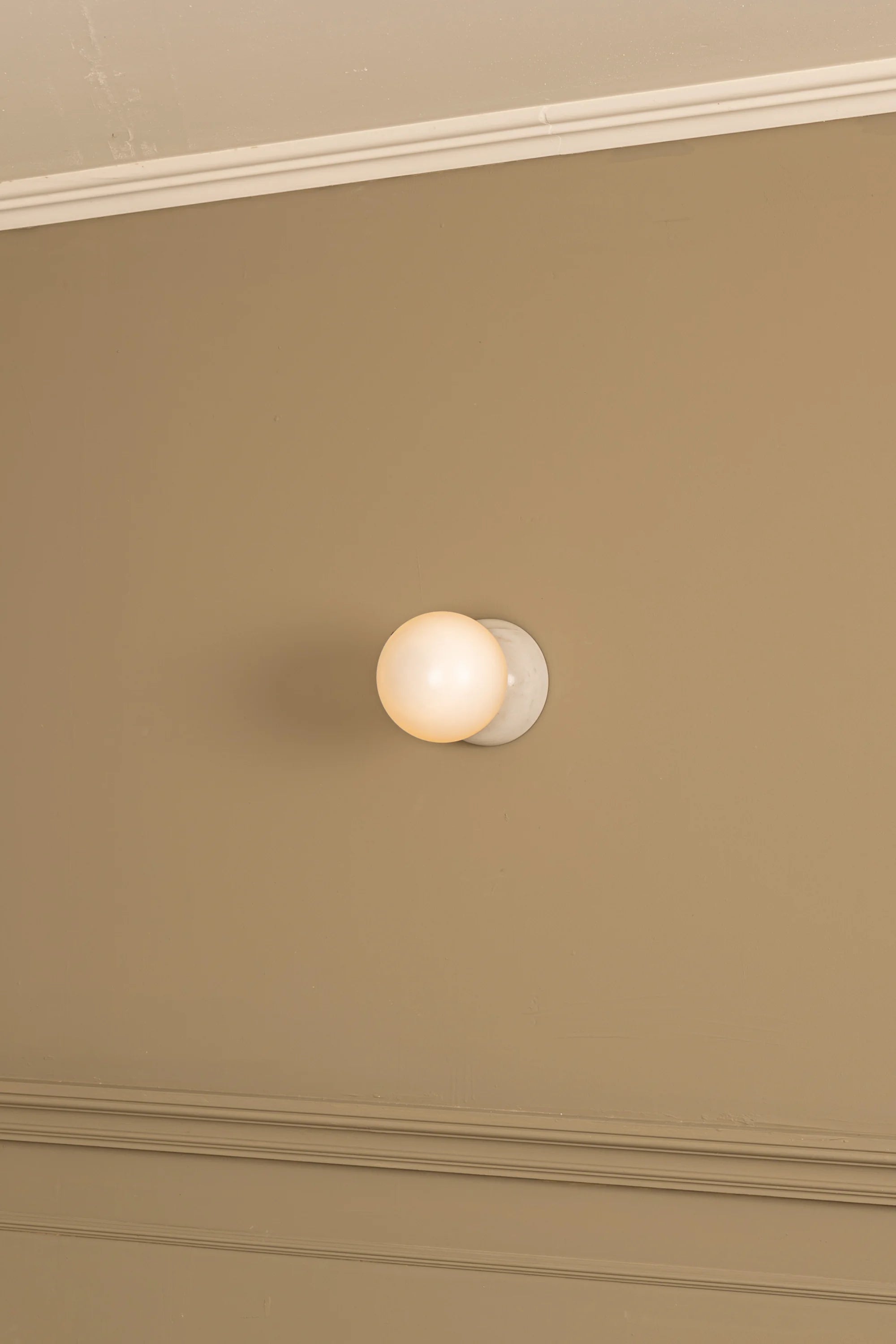 Eklipso Wall Lamp - THAT COOL LIVING