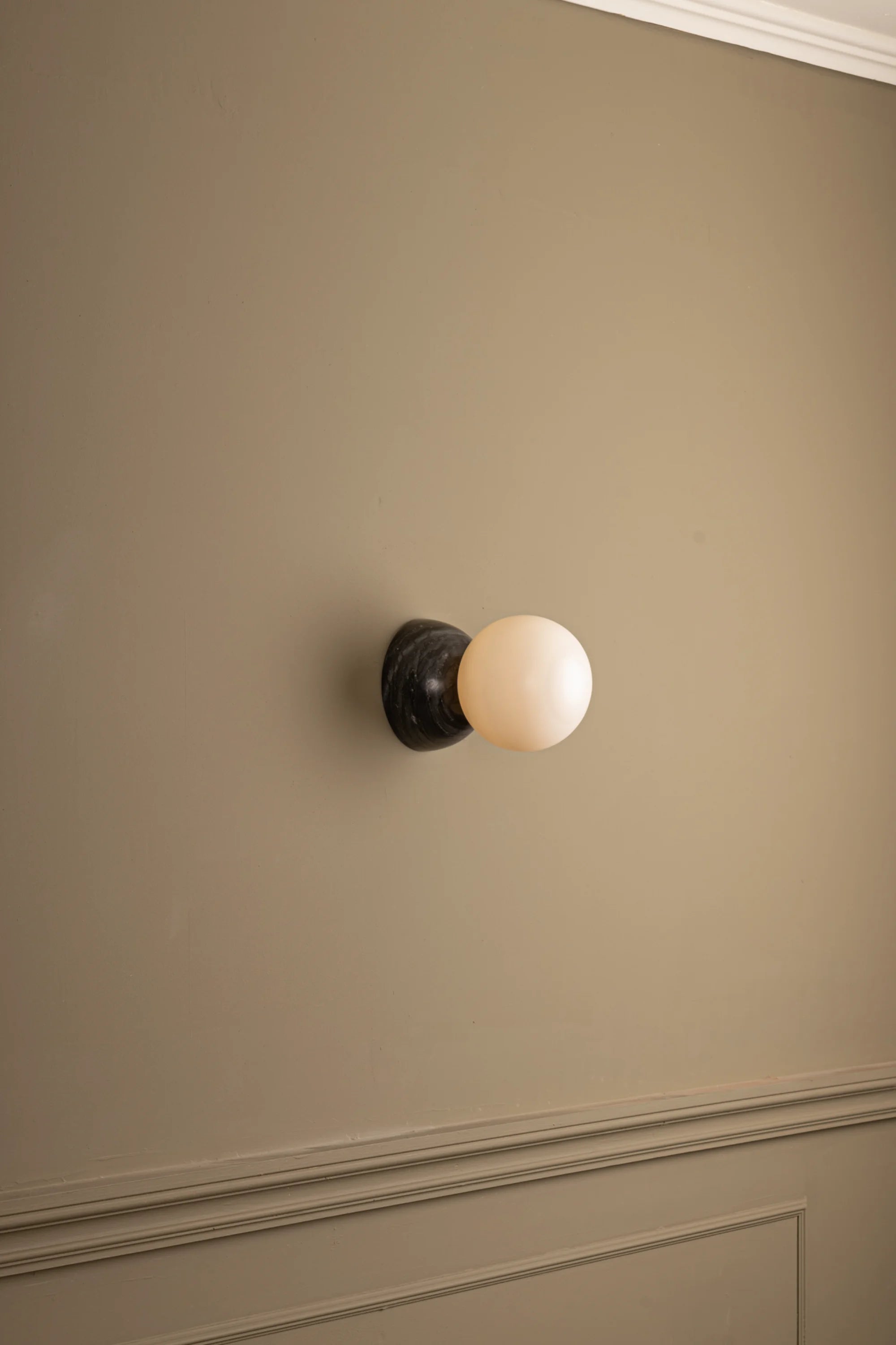 Eklipso Wall Lamp - THAT COOL LIVING