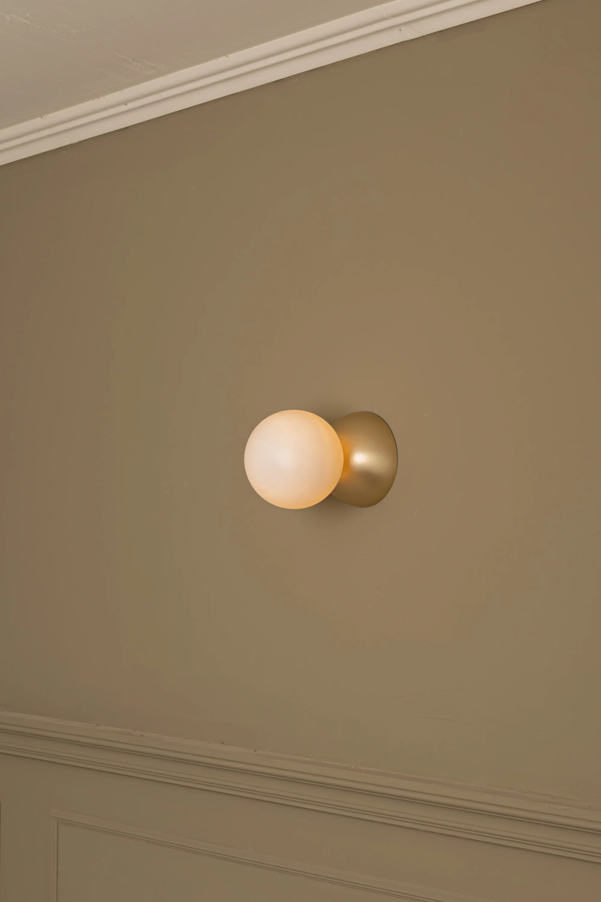 Eklipso Wall Lamp - THAT COOL LIVING