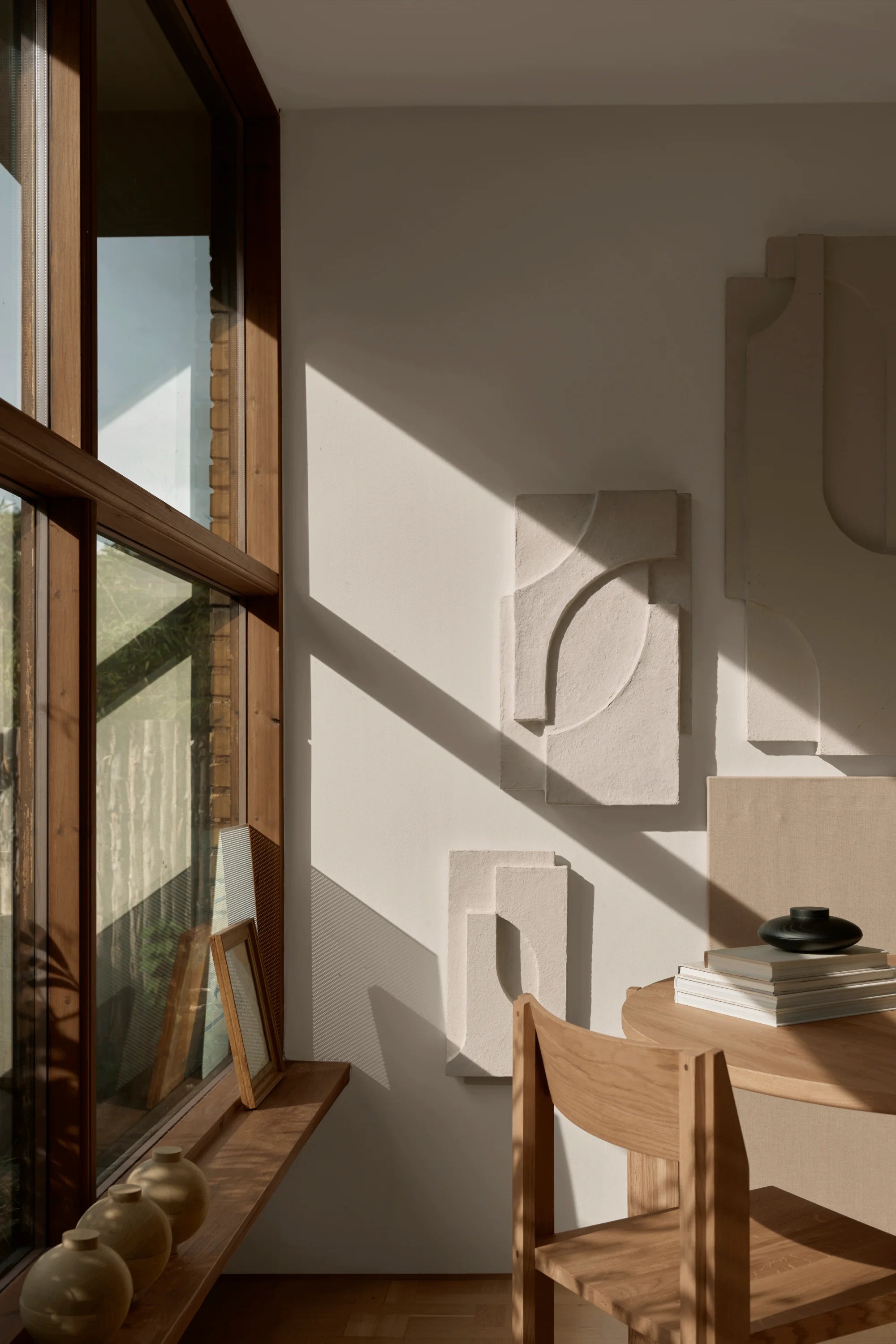 Serif Relief M - THAT COOL LIVING
