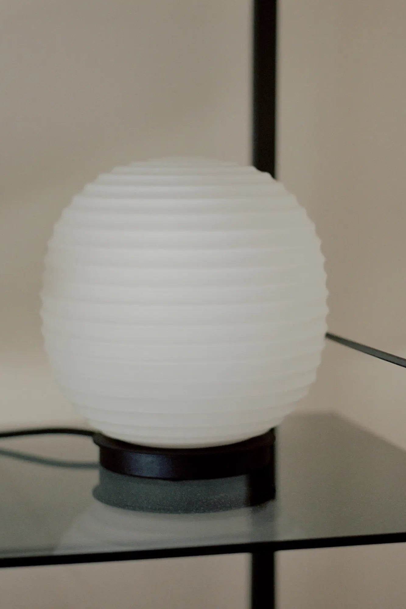 Outdoor Lantern Globe Lamp with Solar-Powered LED Bulb