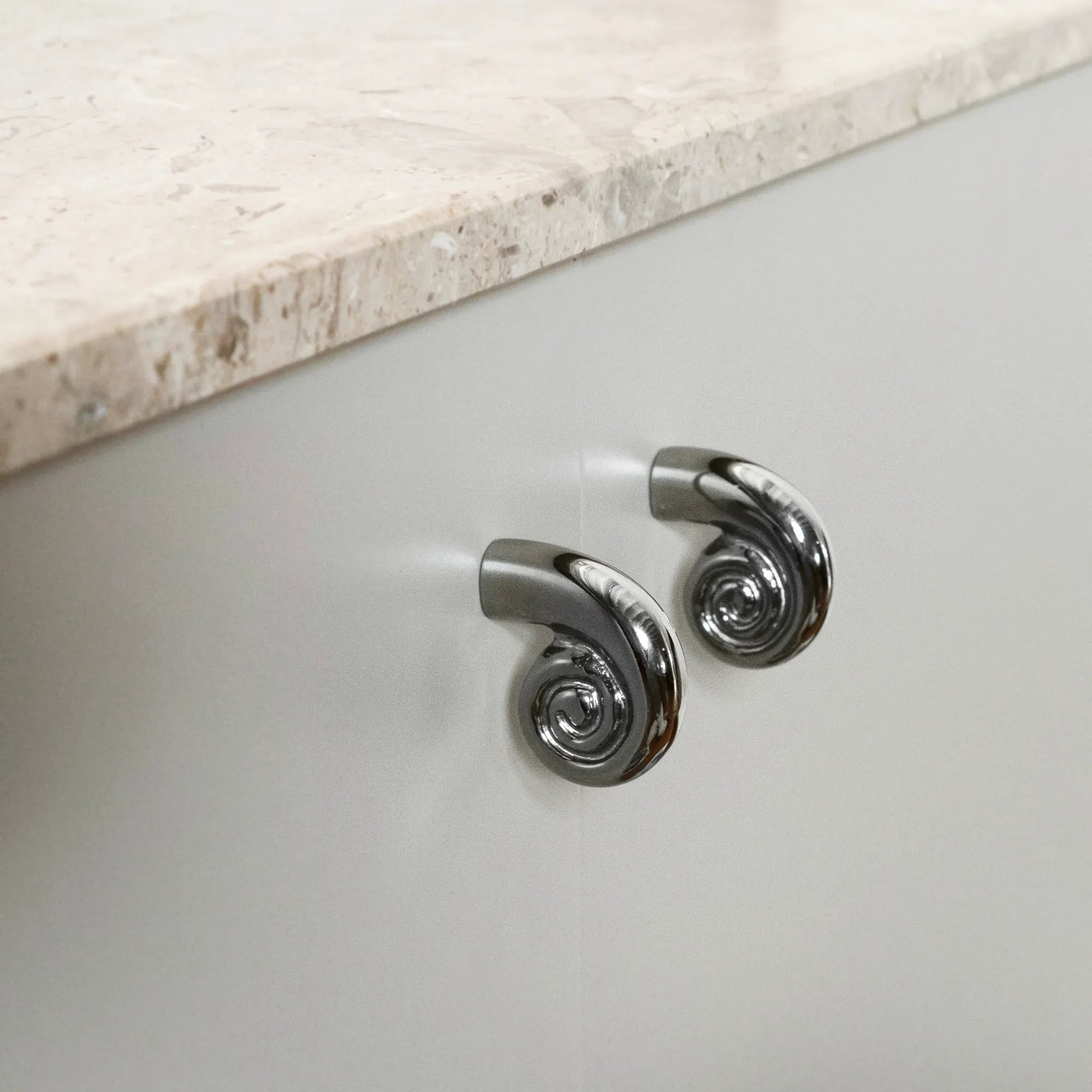 Noelle Knob - Set of 2 - Titanium - THAT COOL LIVING