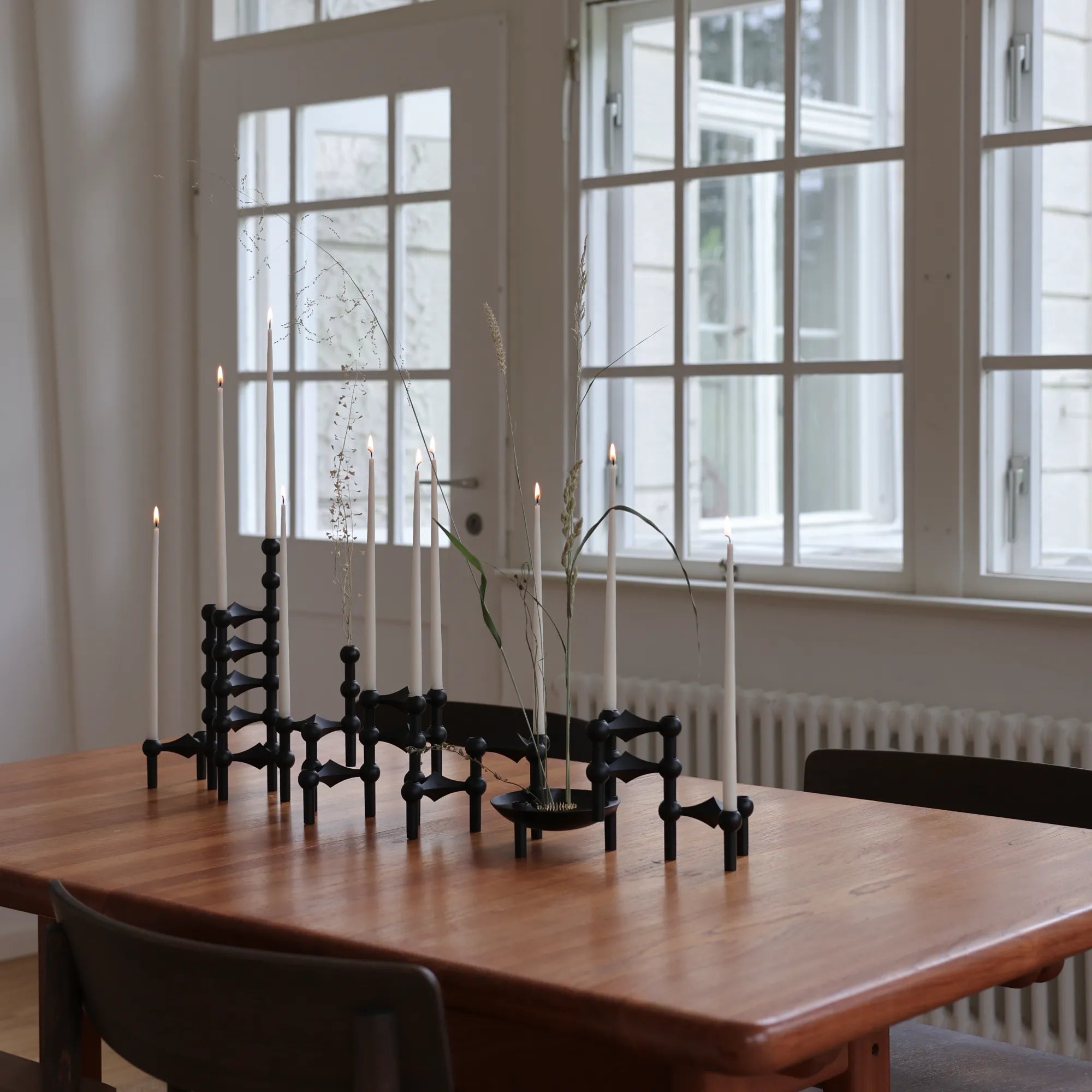 Contemporary black Modular Candle Holder with 6 pieces for customizable arrangement